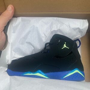 Toddler 7c Name brand sneakers